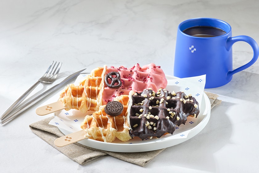 Lets Cafe PLUS Zhongshan Taipei Taiwan new open