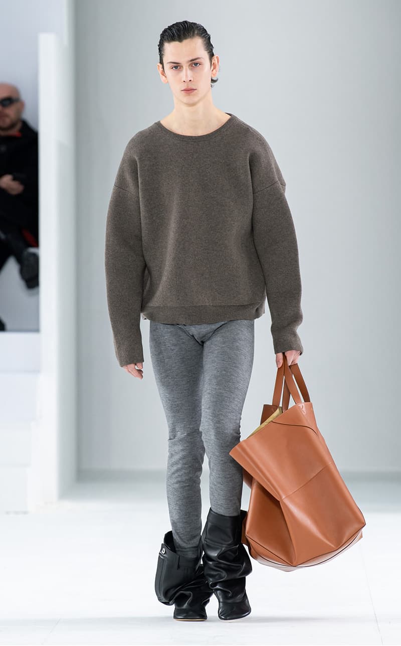 LOEWE Fall Winter 2023 men runway collection Handbags Puzzle Tote