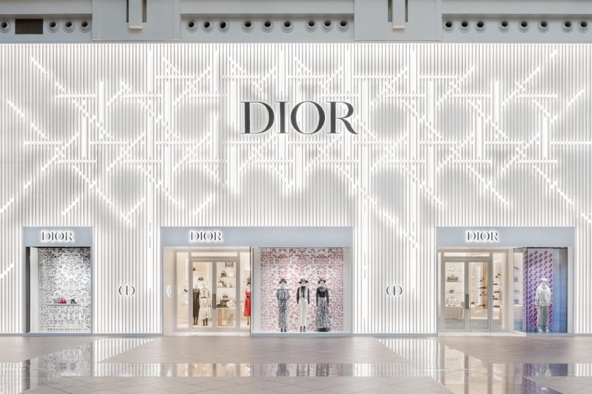 dior taipei 101 flagship store unboxing limited edition lady handbags art works