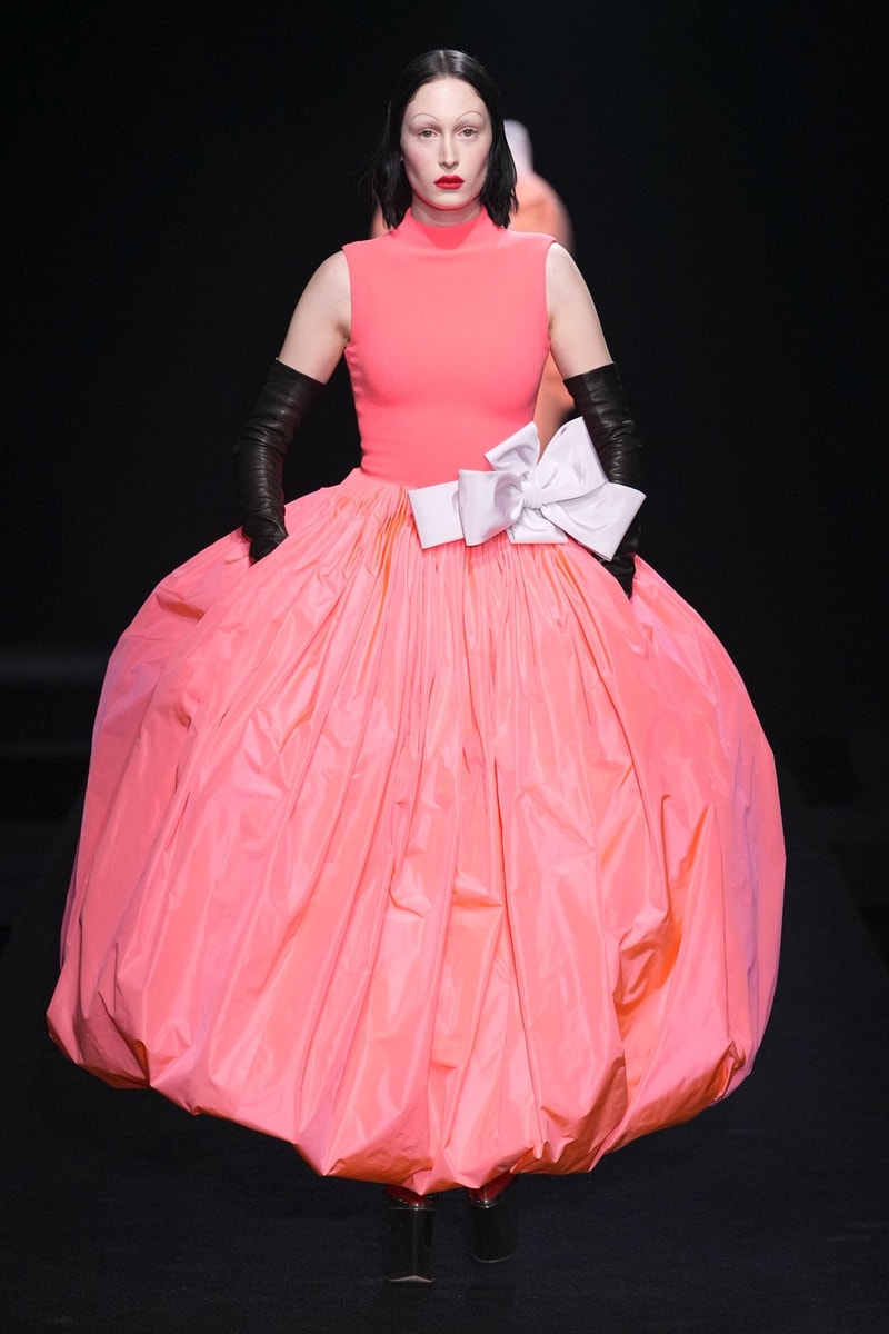 Valentino 2023ss the haute couture