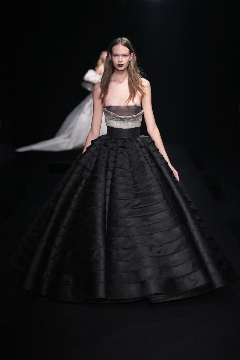 Valentino 2023ss the haute couture