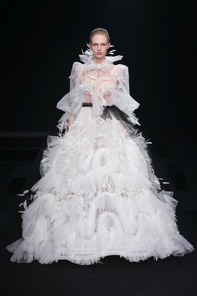 Valentino 2023ss the haute couture