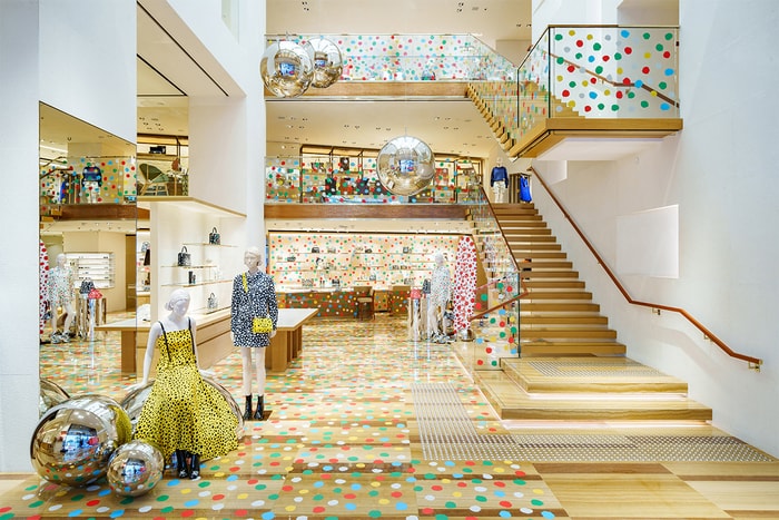 走進草間彌生的迷幻波點世界，Louis Vuitton 香港門店也換上全新裝潢！