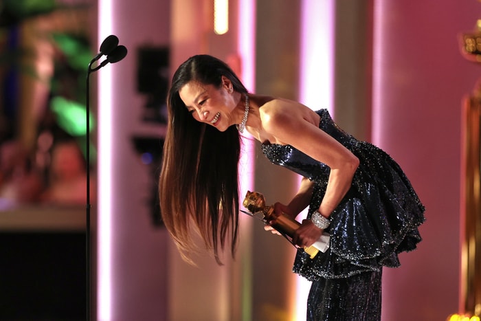 為什麼女人該活得像楊紫瓊?40 年來第一座金球獎,聽完得獎感言更愛她了!