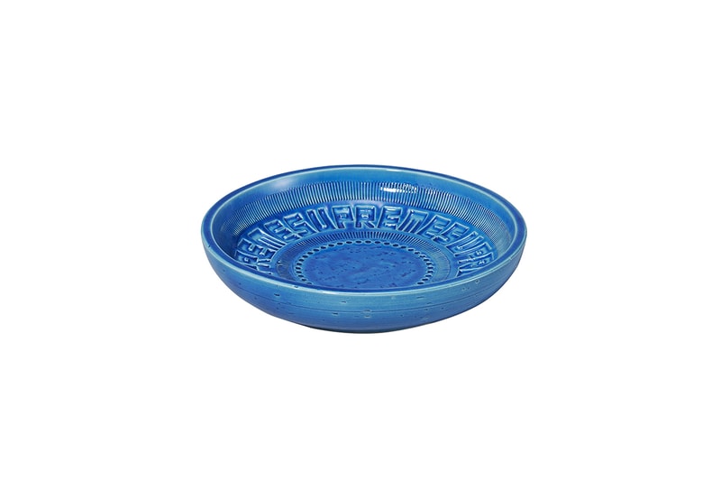 Supreme 2023 ss Lookbook BANDAI Tamagotchi Staub Daiwa Bitossi USM Hollywood Trading Company