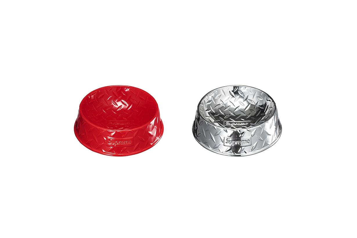 Supreme 2023 ss Lookbook BANDAI Tamagotchi Staub Daiwa Bitossi USM Hollywood Trading Company