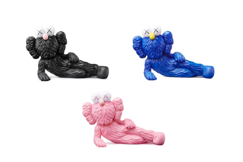 KAWS 新公仔 3 色限定推出：Time Off 情人節開賣，躺在家裡很舒適！