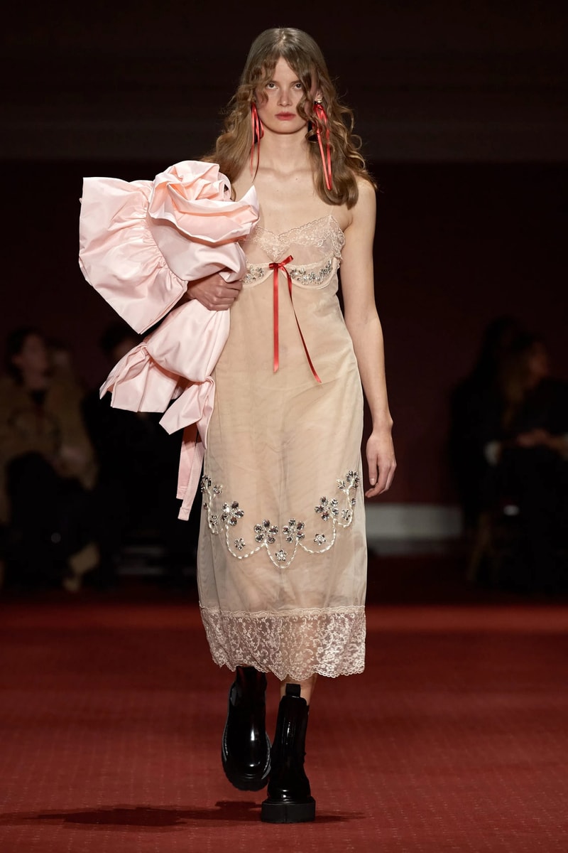 simone rocha 2023 aw Lughnasadh show report story irish myth looks