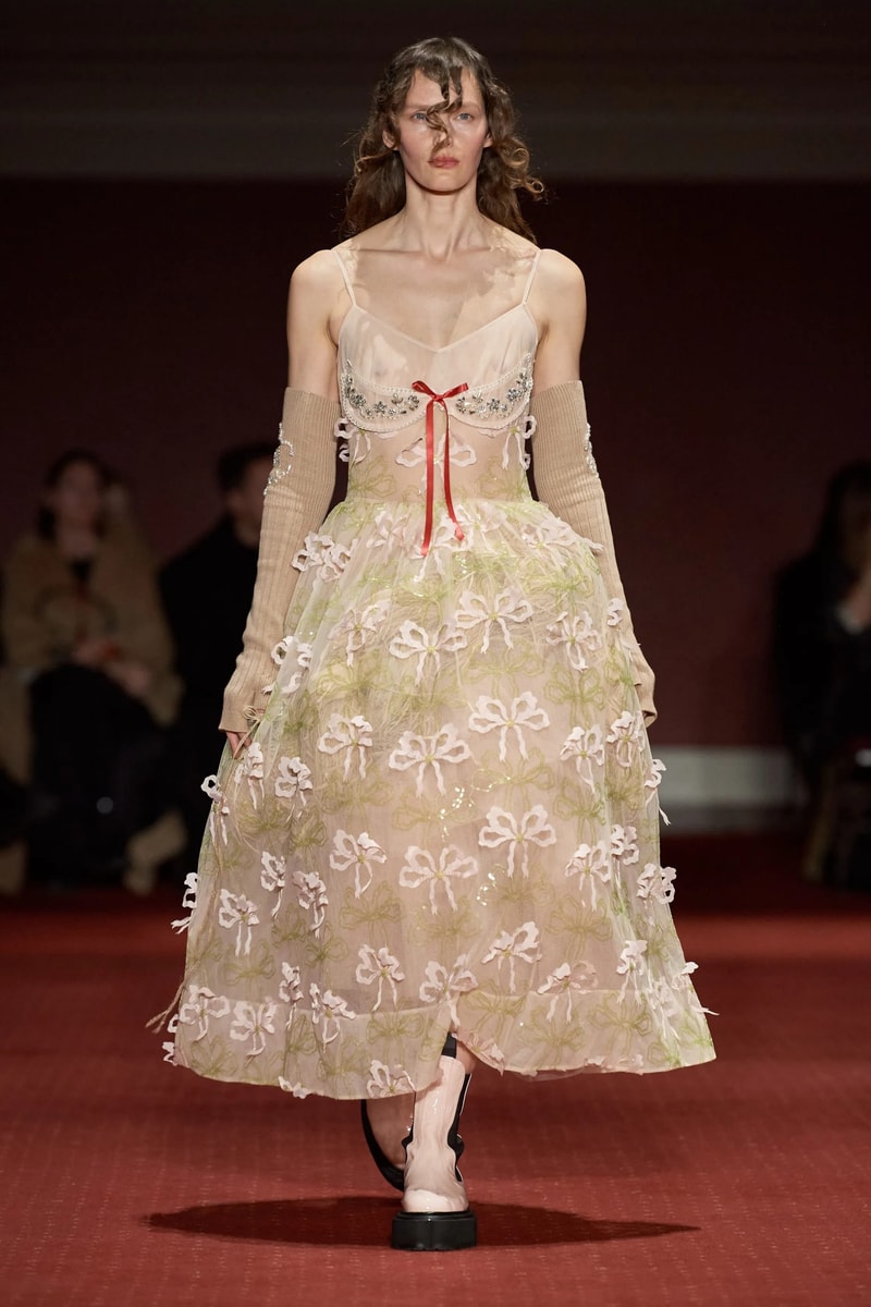 simone rocha 2023 aw Lughnasadh show report story irish myth looks