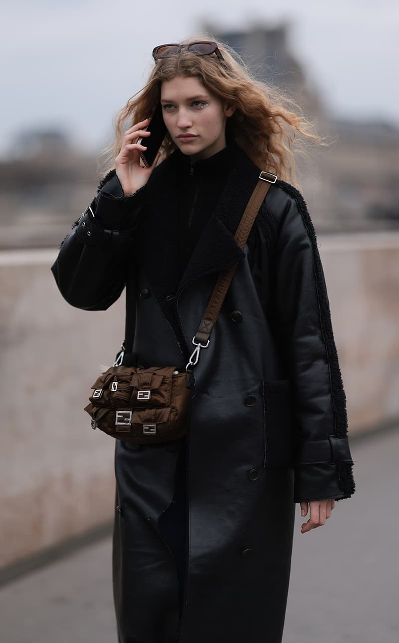 Streetsnaps Paris Fashion Week Street Style 2023 fw Spring Outfit