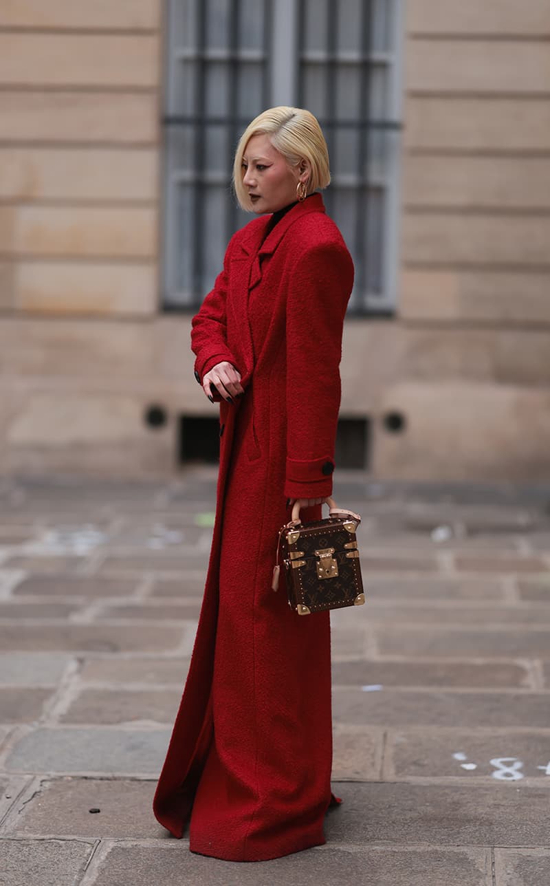 Streetsnaps Paris Fashion Week Street Style 2023 fw Spring Outfit