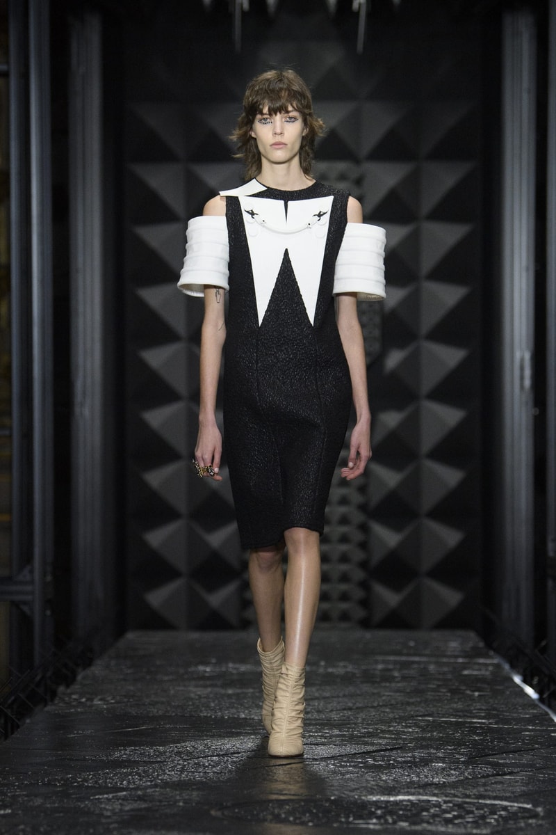 Louis Vuitton 2023fw paris fashion week 