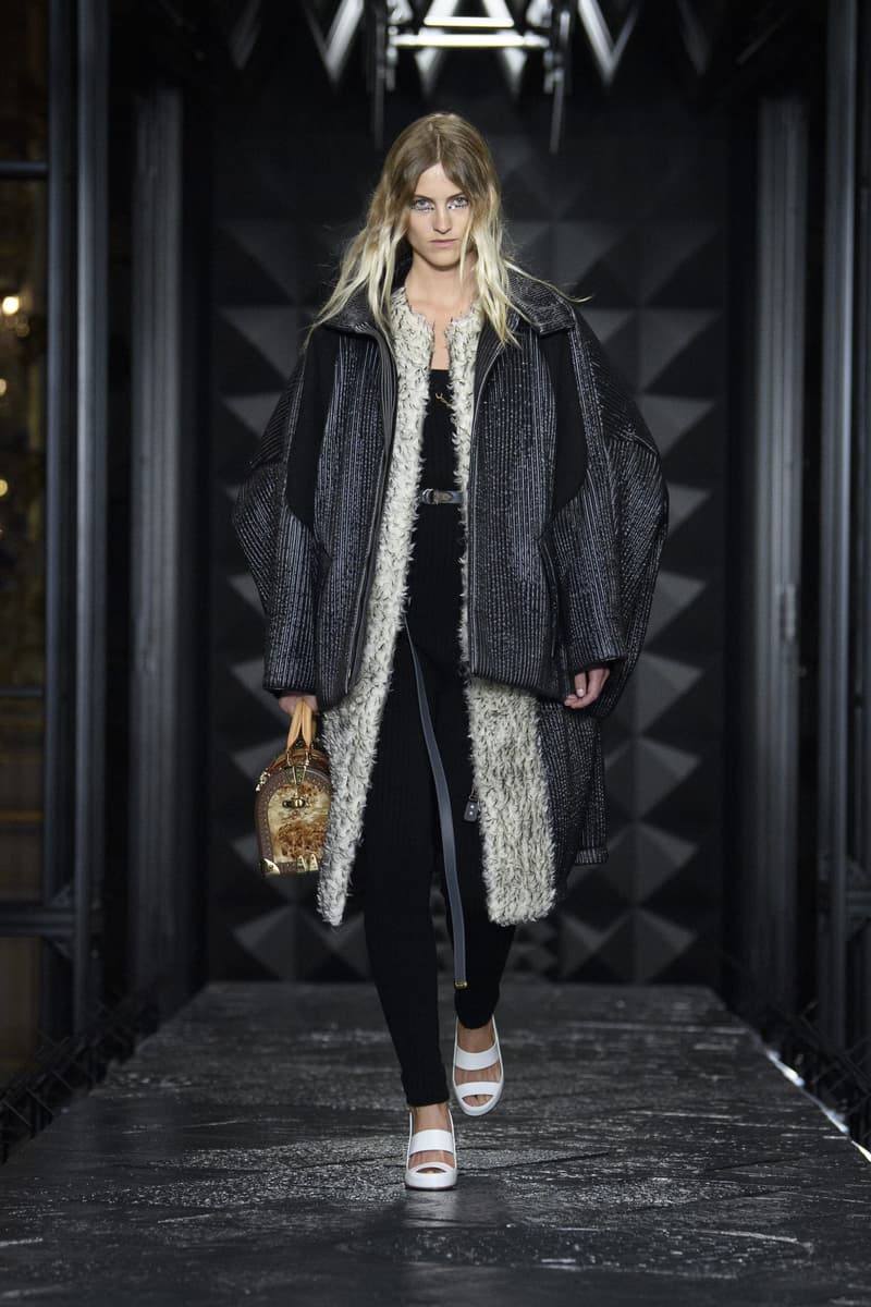 Louis Vuitton 2023fw paris fashion week 