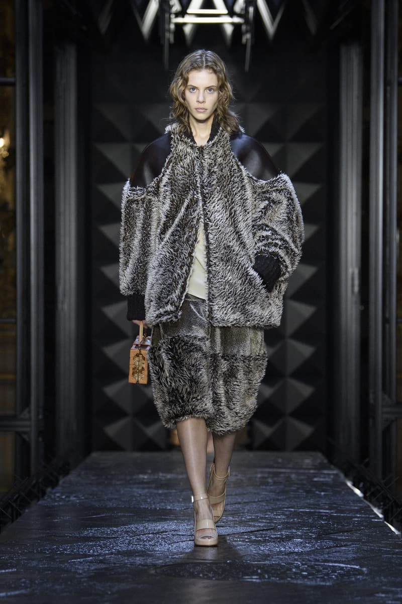 Louis Vuitton 2023fw paris fashion week 