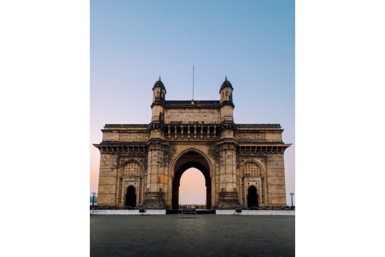 Dior Maria Grazia Chiuri  2023秋季時裝展 Fall 2023 Gateway of India 孟買 印度 India
