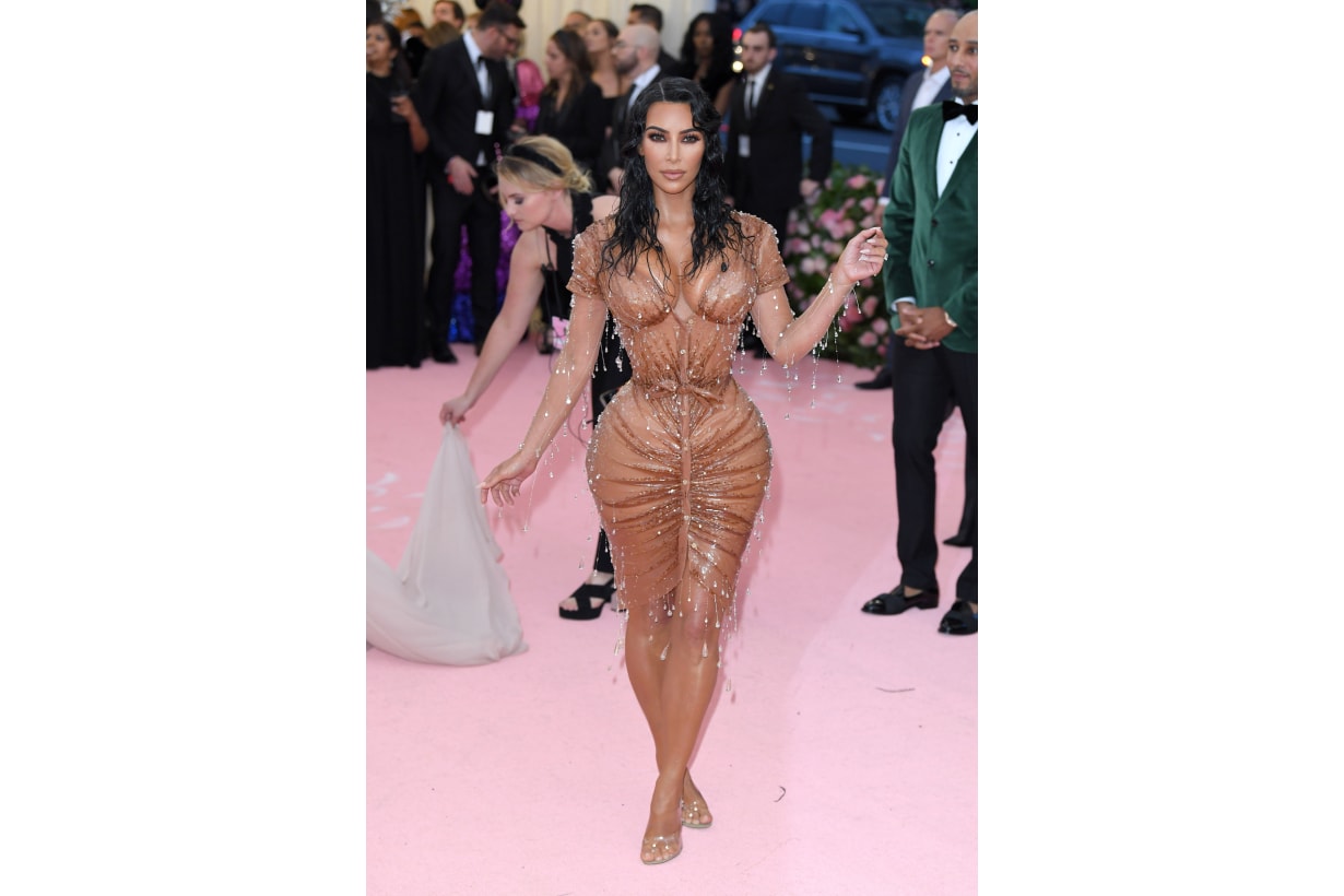 Met Gala Kim Kardashian Kris Kardashian Kylie Jenner Kendall Jenner Khloe Kardashian Kourtney Kardashian 時尚家族