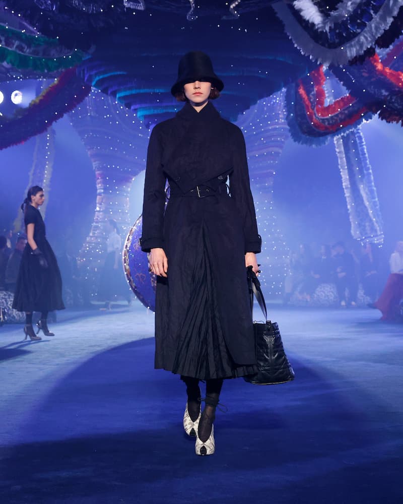 dior-paris-fashion-week-2023-fw-show-report-details-looks