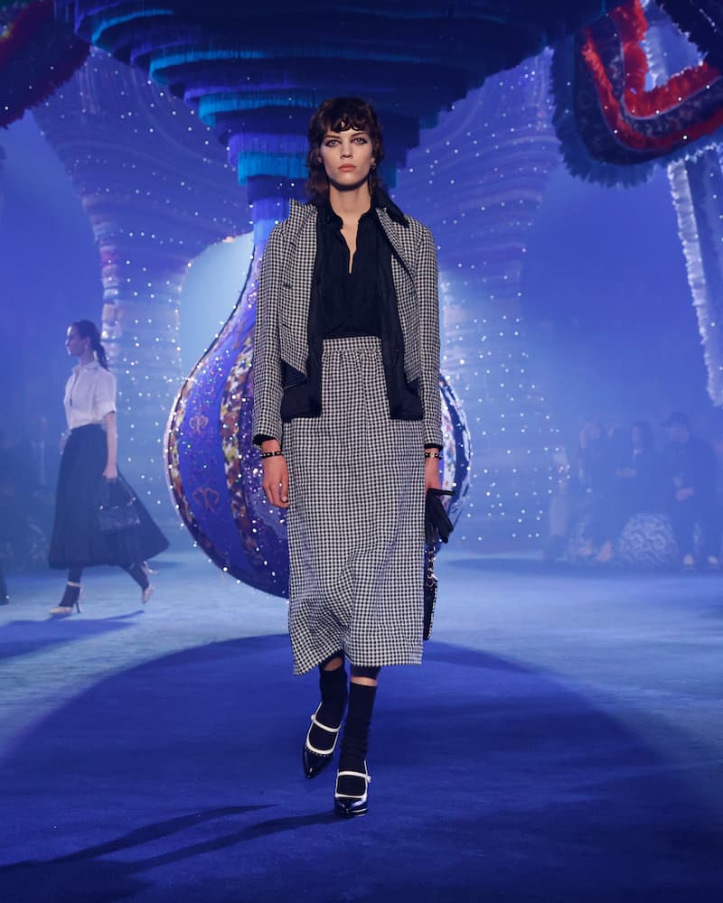 dior-paris-fashion-week-2023-fw-show-report-details-looks
