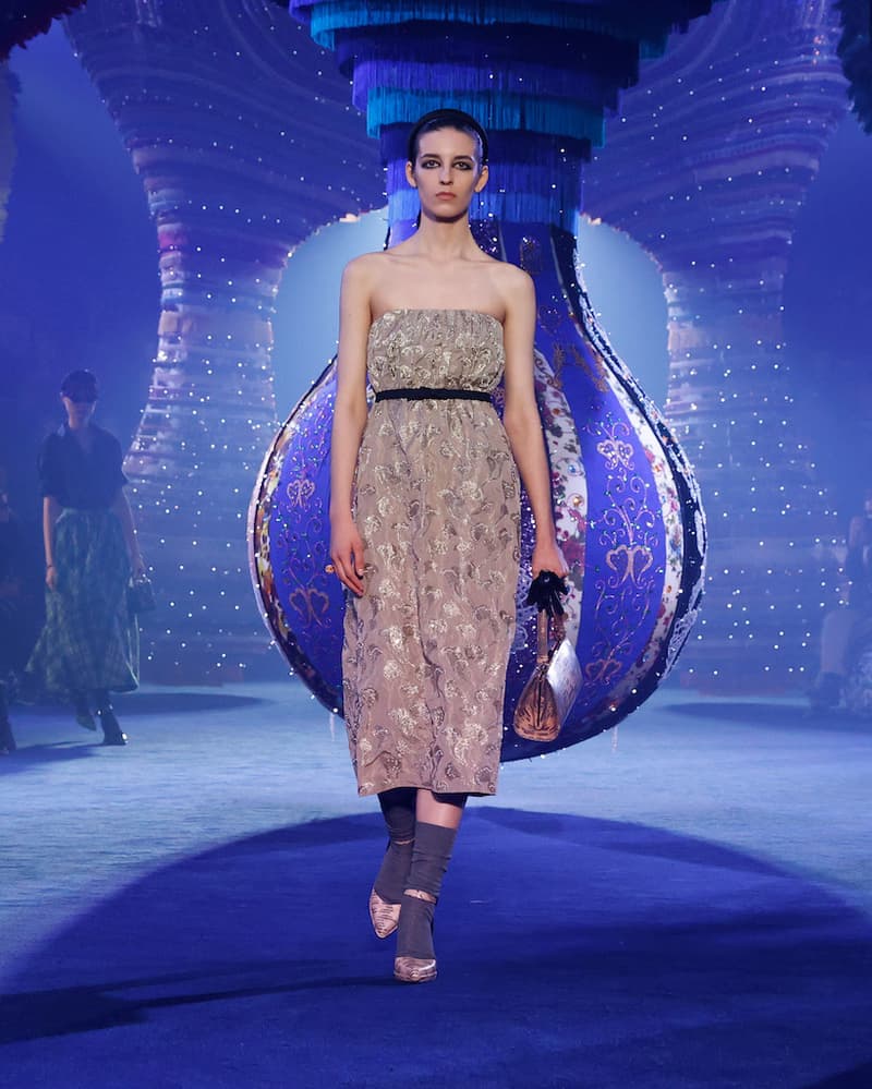dior-paris-fashion-week-2023-fw-show-report-details-looks
