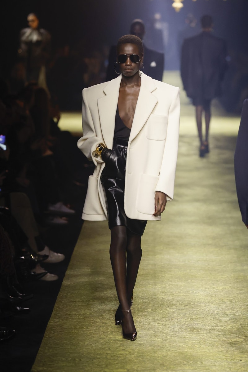 Saint Laurent  2023fw fashion show PFW