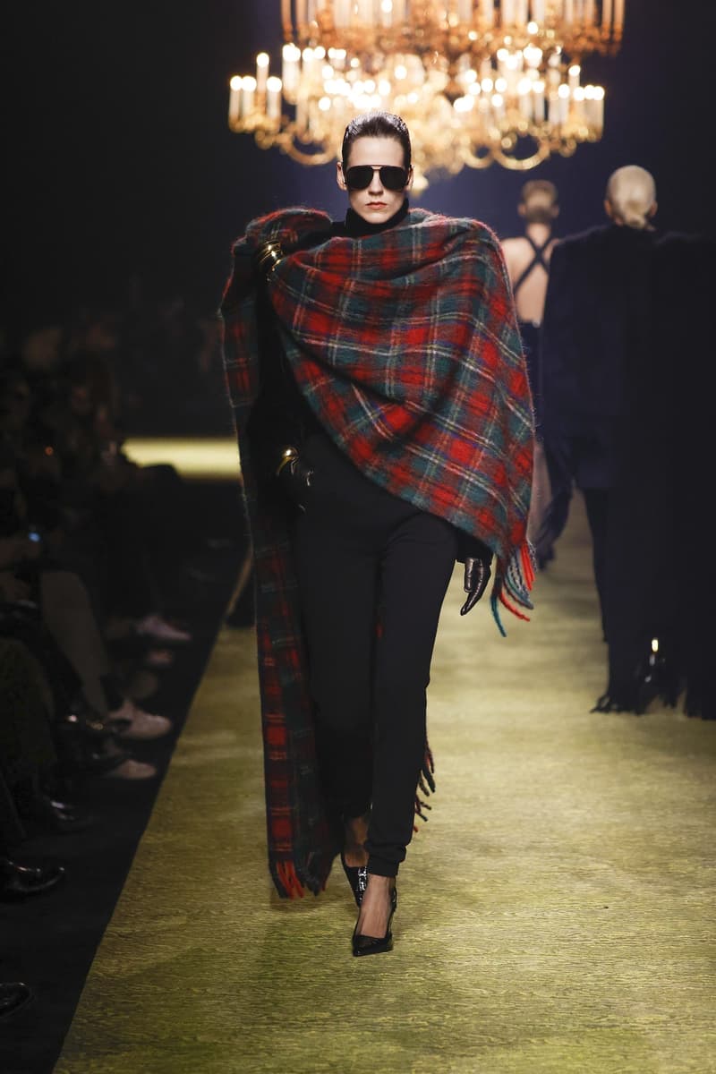 Saint Laurent 2023fw fashion show PFW