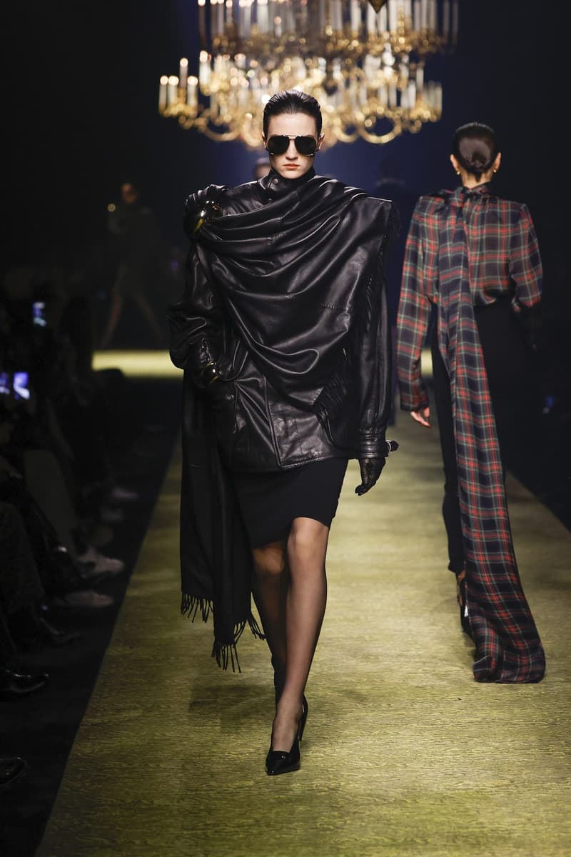 Saint Laurent 2023fw fashion show PFW