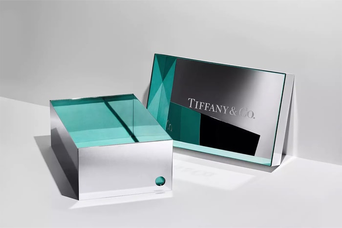 Tiffany & Co. x Nike 聯名系列再次衝上話題榜，攜手推出獨一無二的純銀鞋盒！
