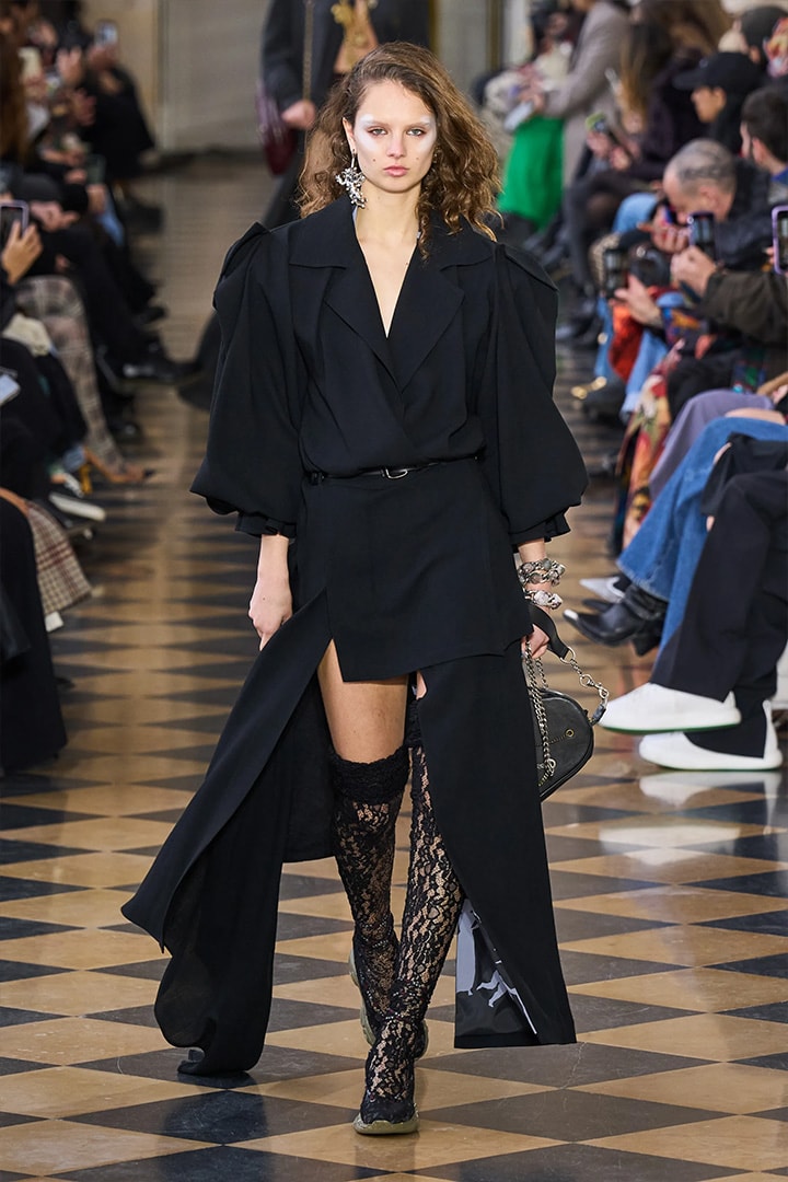 vivienne-westwood-fw23-fashion-show