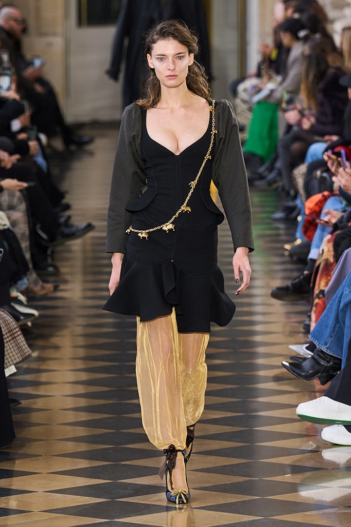 vivienne-westwood-fw23-fashion-show