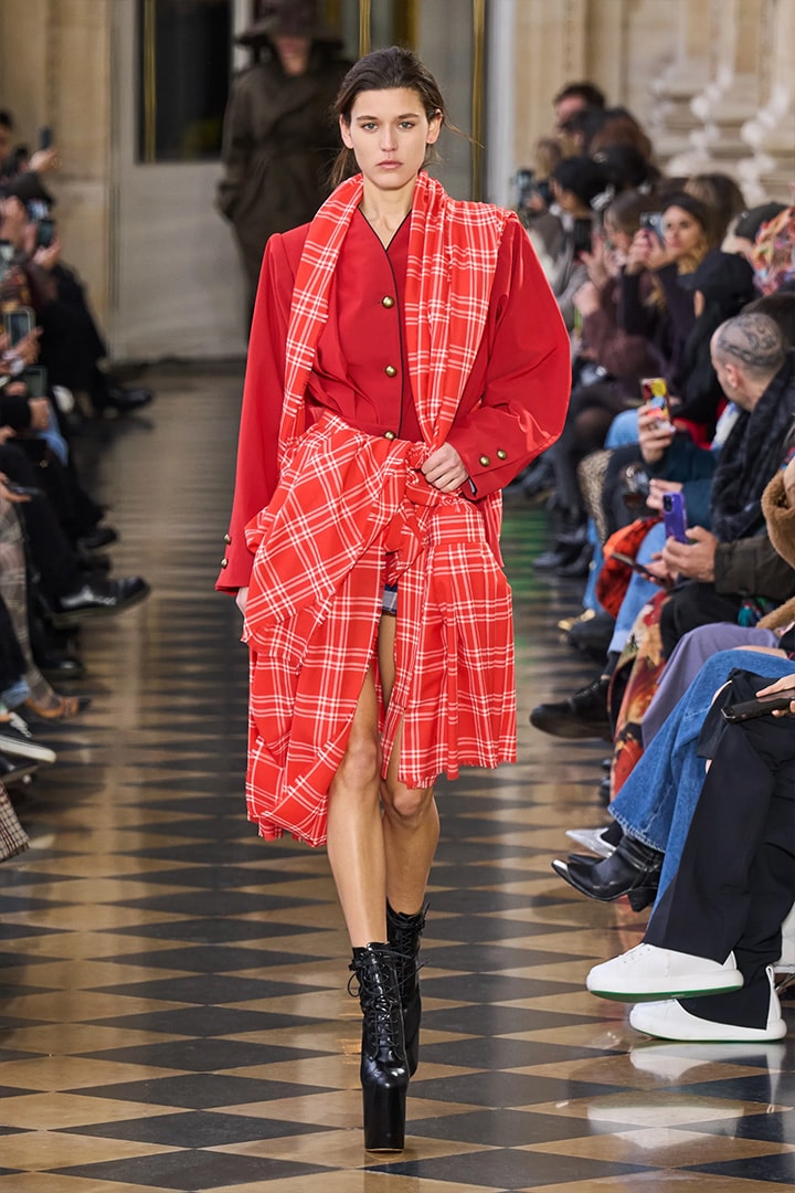 vivienne-westwood-fw23-fashion-show