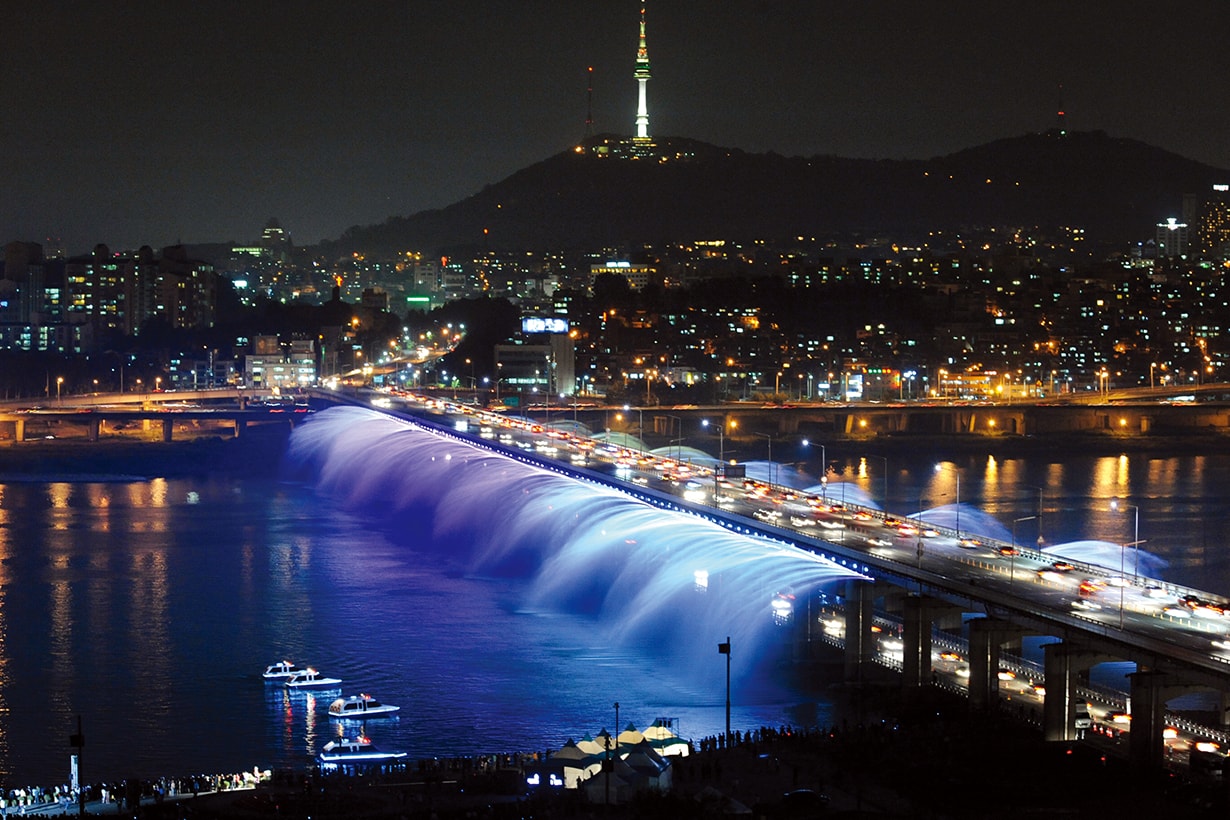 Louis Vuitton Seoul Korea Jamsu Bridge Prefall 23 nicolas ghesquiere Squid Game Hwang Dong Hyeuk