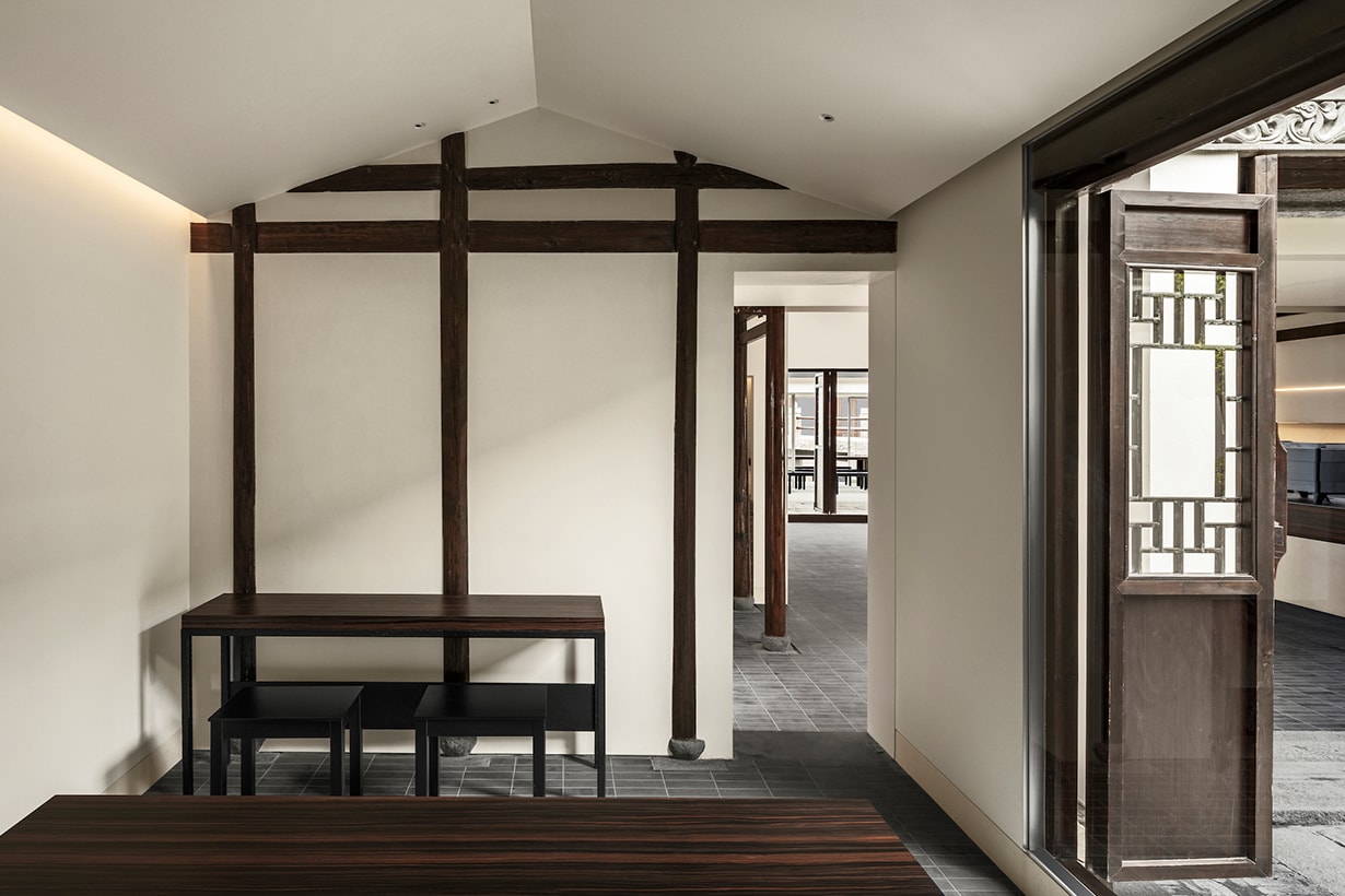 Blue Bottle Coffee new store shanghai pan long tian di