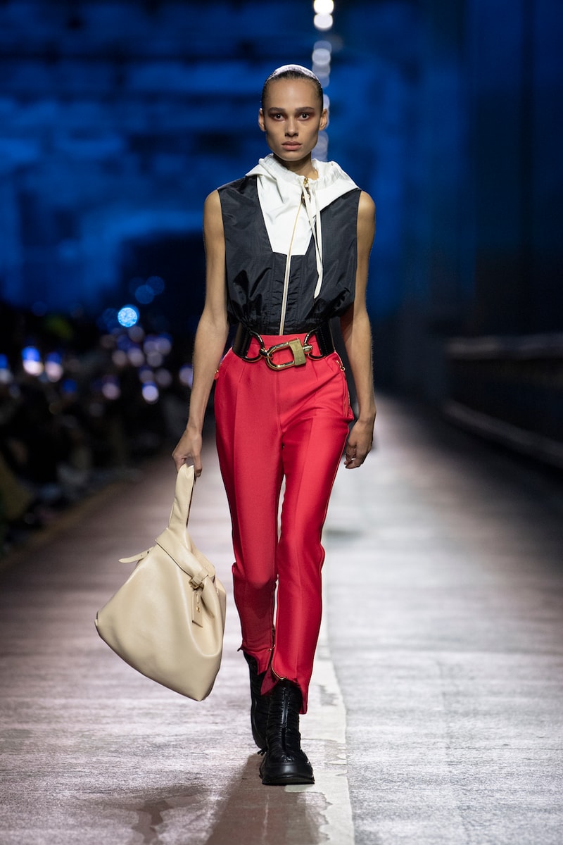 louis vuitton 2023 fall seoul runway show details handbags celebs squid game