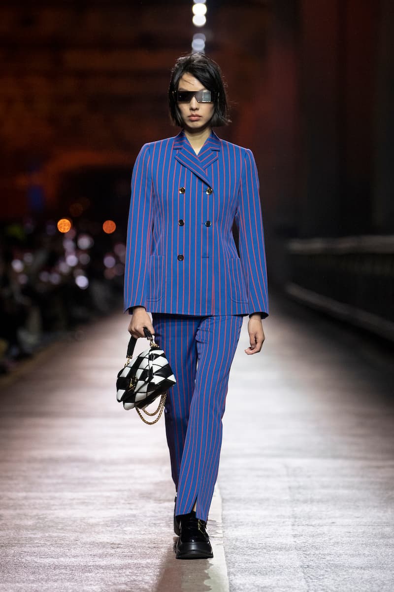 louis vuitton 2023 fall seoul runway show details handbags celebs squid game