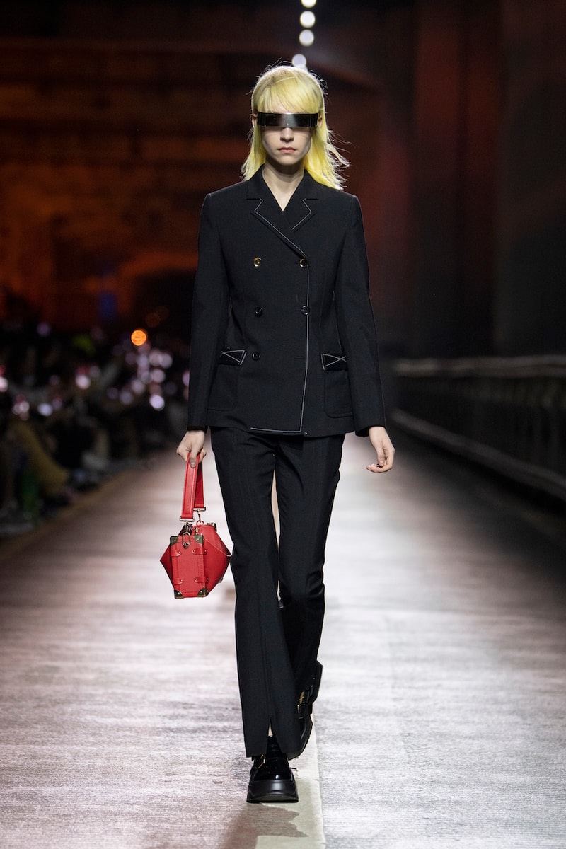 louis vuitton 2023 fall seoul runway show details handbags celebs squid game