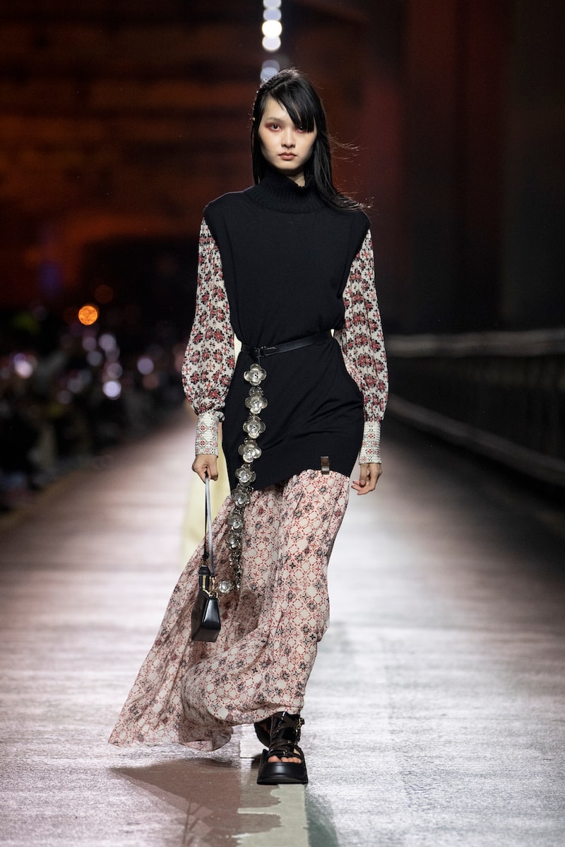 Louis Vuitton 首爾的 2023 早秋大秀瘋狂洗版，到底發生了多少好玩的事？