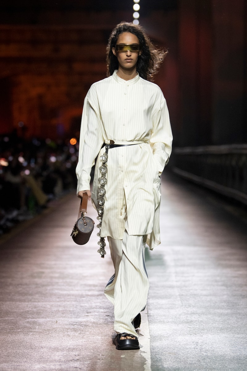 louis vuitton 2023 fall seoul runway show details handbags celebs squid game