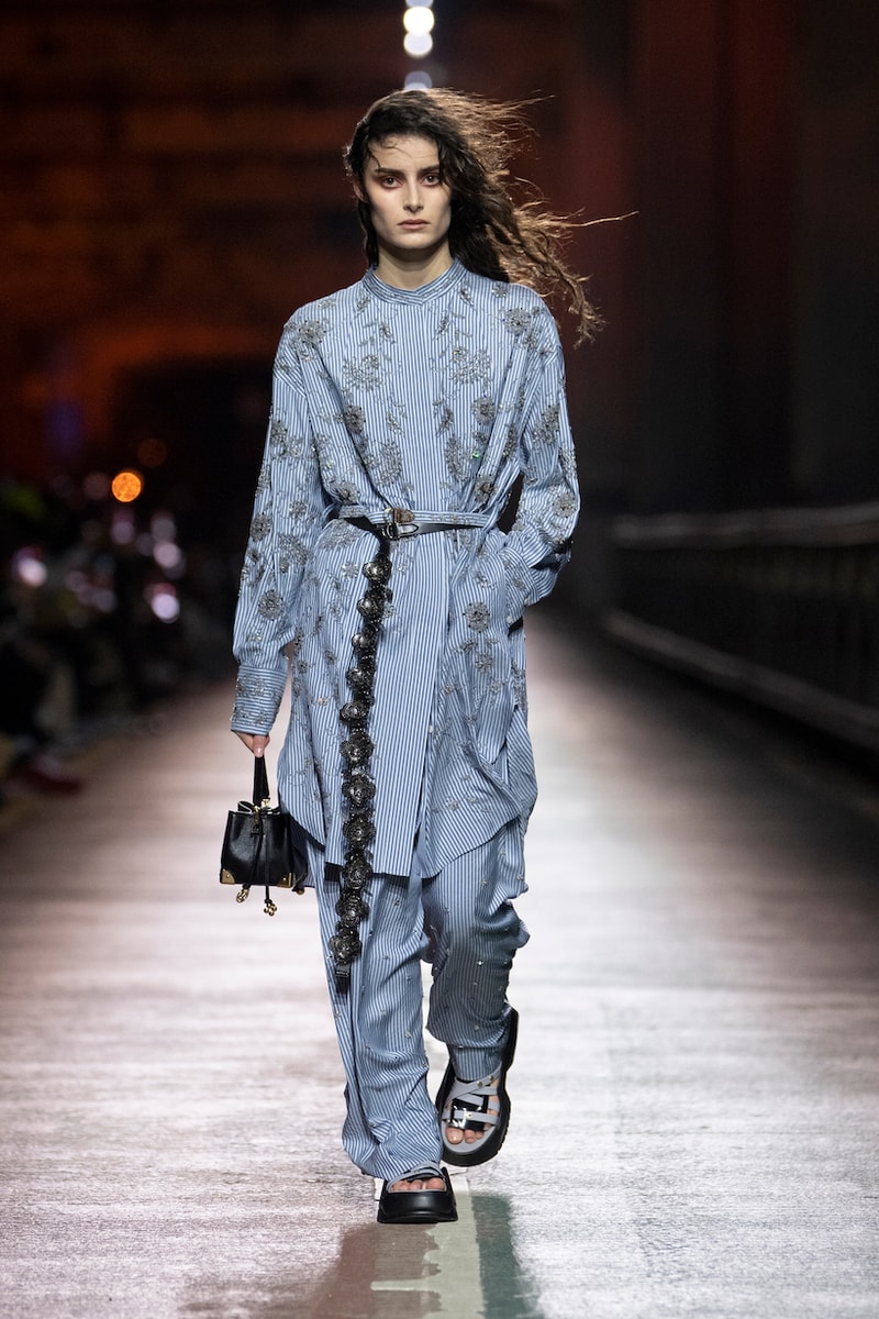 louis vuitton 2023 fall seoul runway show details handbags celebs squid game