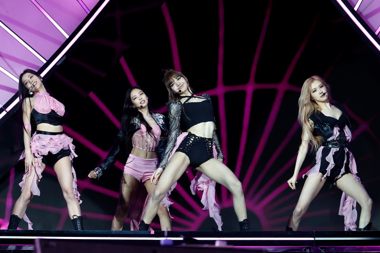 blackpink coachella jennie stage skirt accident perfect performance you&me rap