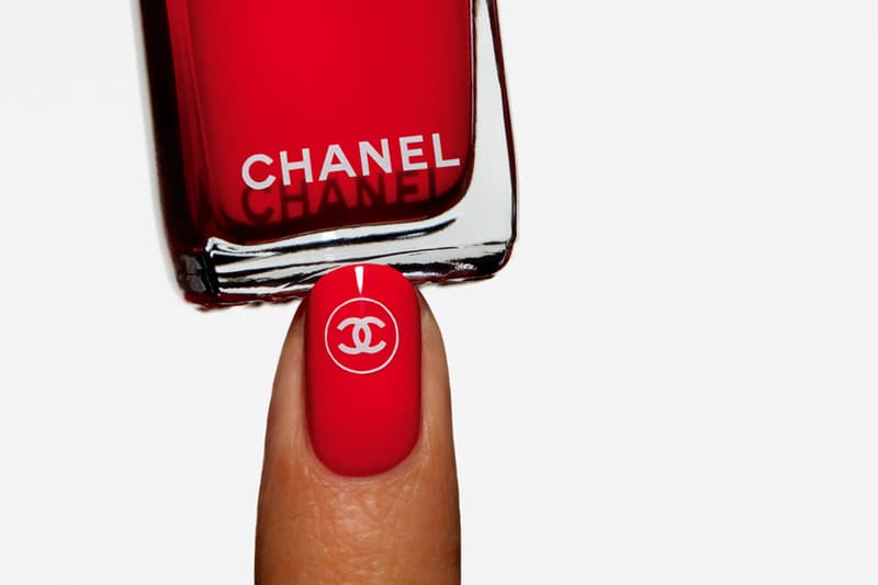 Chanel Beauty le vernis longwear nail colour 2023 ss