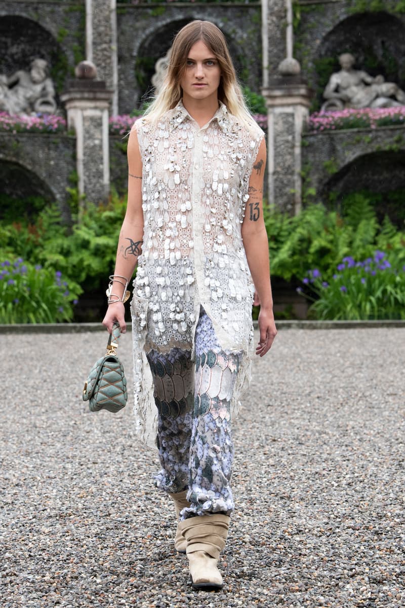 Louis Vuitton 2024 pre-spring fashion show runway