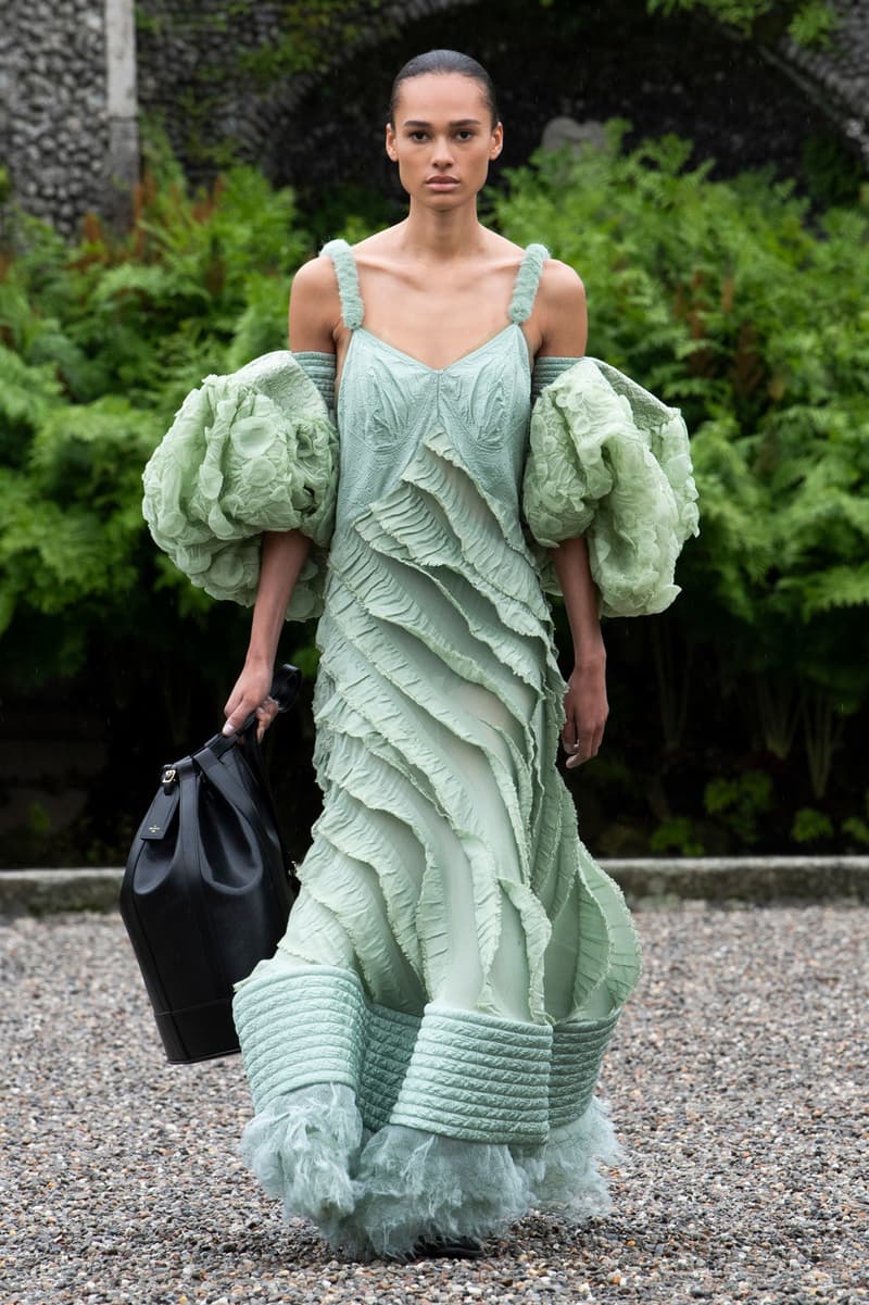 Louis Vuitton 2024 pre-spring fashion show runway