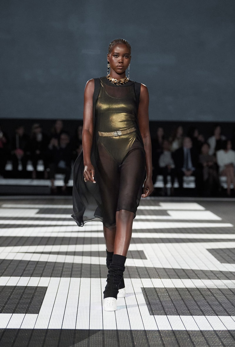 chanel 2024 Cruise fashion show runway