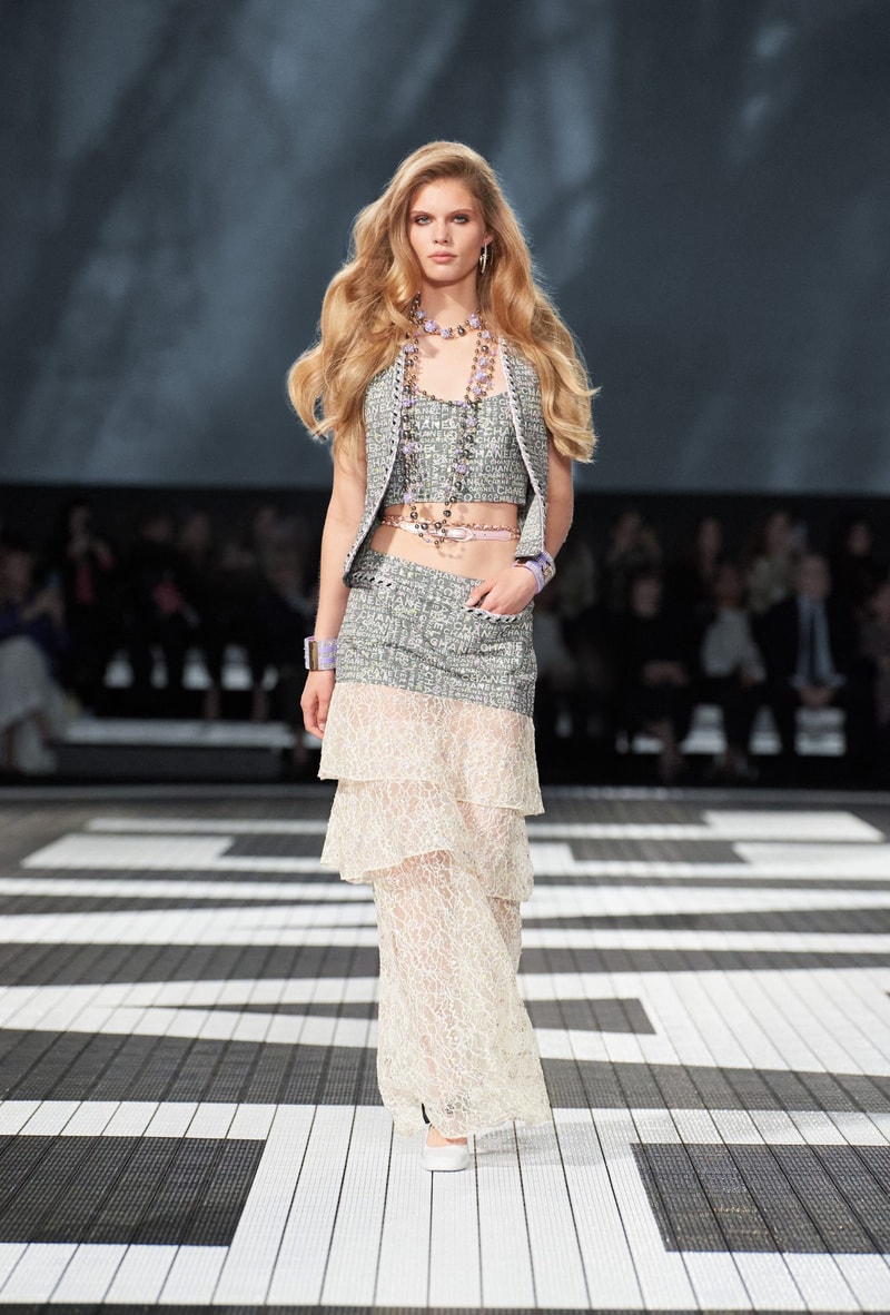 chanel 2024 Cruise fashion show runway
