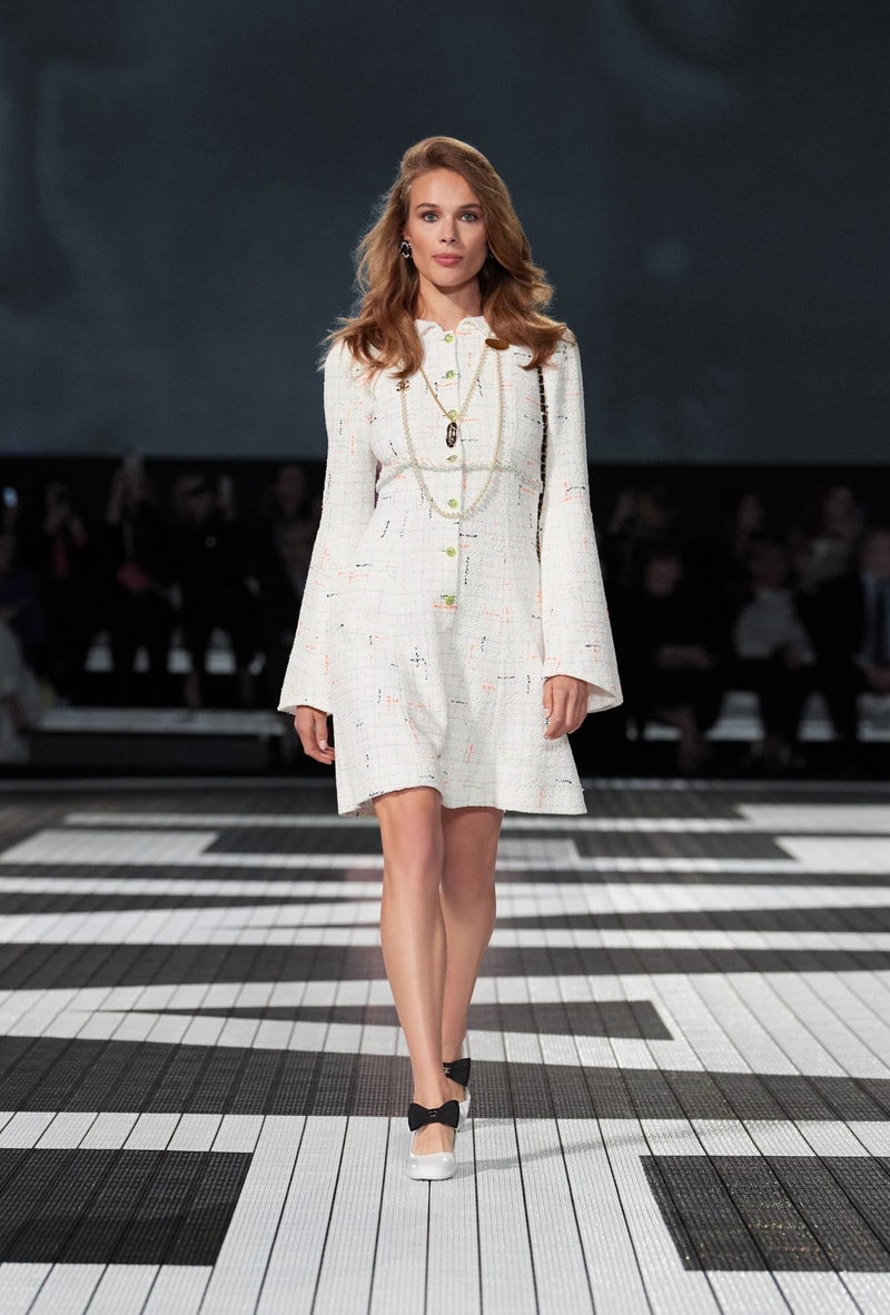chanel 2024 Cruise fashion show runway