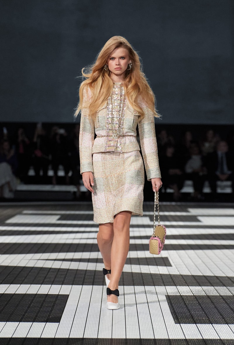 chanel 2024 Cruise fashion show runway