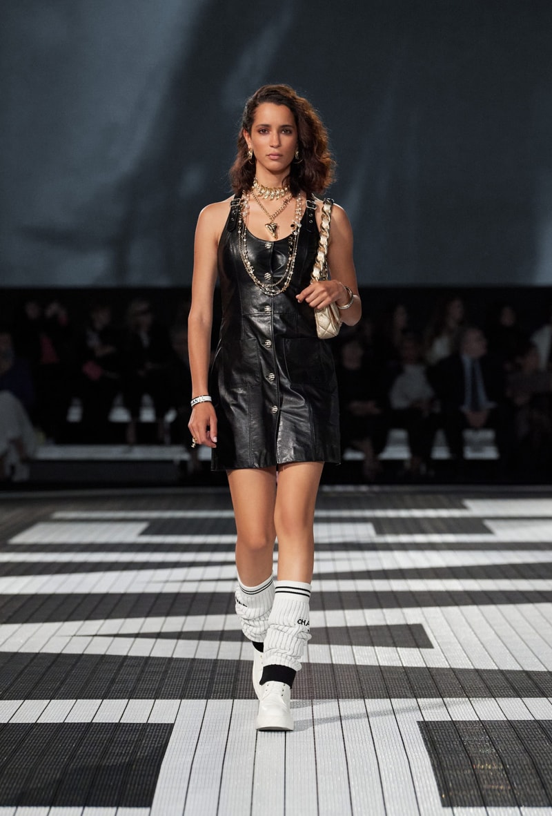 chanel 2024 Cruise fashion show runway