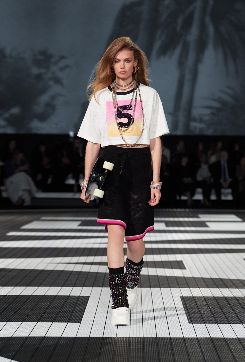 chanel 2024 Cruise fashion show runway