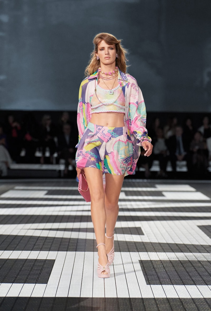 chanel 2024 Cruise fashion show runway