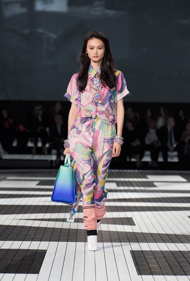 chanel 2024 Cruise fashion show runway